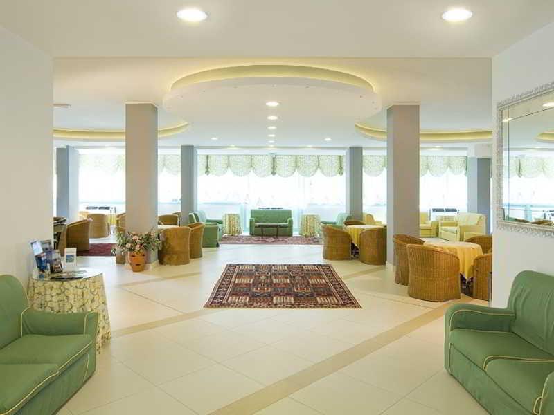 Hotel Bolivar Lido di Jesolo Exteriör bild